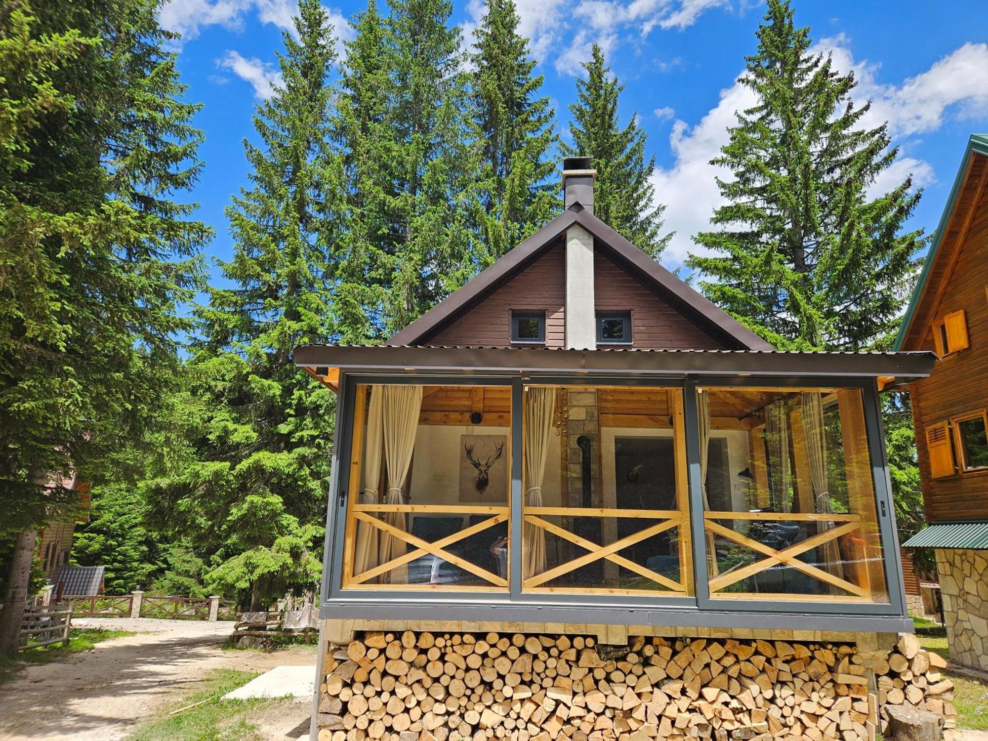 Black Lake Chalet Жабляк Экстерьер фото