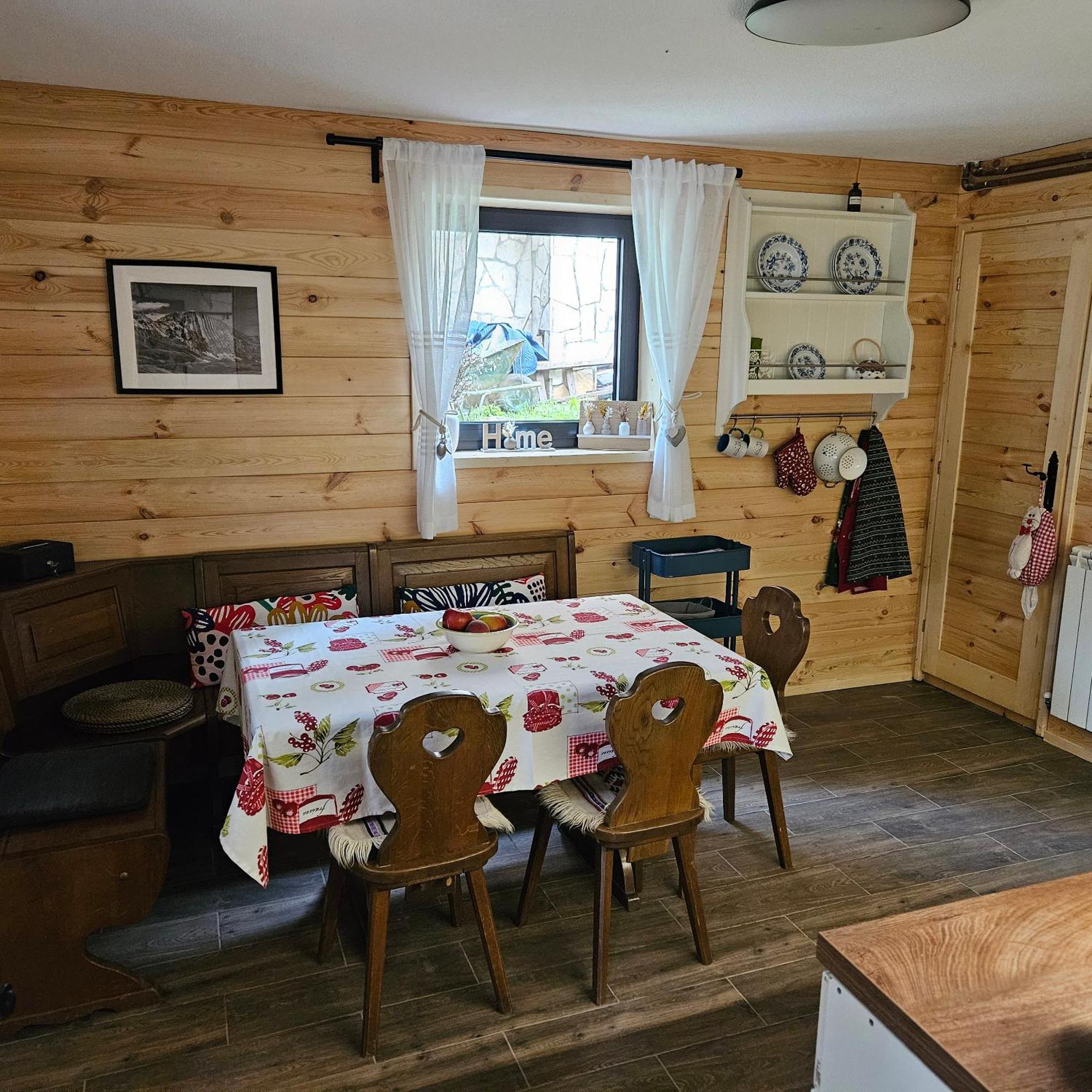 Black Lake Chalet Жабляк Экстерьер фото